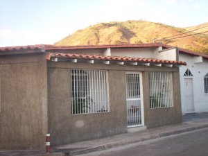 Venta - Casa En La Victoria - Centroimage fachada RAH:12-720