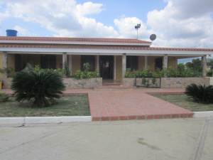 Venta - Casa En Barquisimeto - Parroquia Tamacaimage fachada RAH:12-730