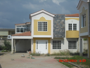 JUSMERI ESPINA Townhouse Venta Cabimas Campo Staff FLEXMLS-12-733