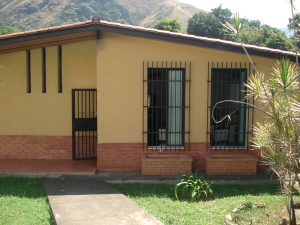 OSMAR GOMEZ Casa En Venta En Maracay - El Castaño C&oacute;digo FLEX: 12-742
