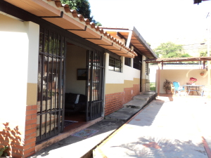 EILEEN CASTILLO Casa En Venta En Maracay - El Castaño C&oacute;digo FLEX: 12-742 No.7