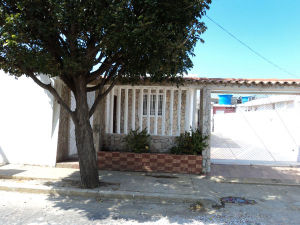 Venta - Casa En Maracaibo - Maranorteimage fachada RAH:12-751