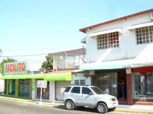 EILEEN CASTILLO Local Comercial En Venta En Maracay - Los Samanes C&oacute;digo FLEX: 12-772 No.1