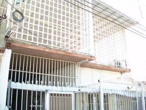 EILEEN CASTILLO Local Comercial En Venta En Maracay - Los Samanes C&oacute;digo FLEX: 12-772 No.4