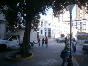EILEEN CASTILLO Galpon - Deposito En Venta En Maracay - Zona Centro C&oacute;digo FLEX: 12-773