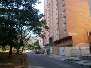CELESTE BELLO RIF V-04170295-4 Apartamento En Venta En Valencia - La Trigaleña C&oacute;digo FLEX: 12-779