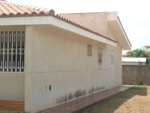 REAL & BUSINESS BROKER&acute;S C.A Casa En Venta En Ciudad Ojeda - Intercomunal C&oacute;digo FLEX: 12-811 No.3