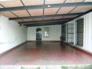 RENT-A-HOUSE ARAGUA Casa En Venta En Maracay - Fundacion Mendoza C&oacute;digo FLEX: 12-825 No.4