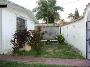 RENT-A-HOUSE ARAGUA Casa En Venta En Maracay - Fundacion Mendoza C&oacute;digo FLEX: 12-825 No.3