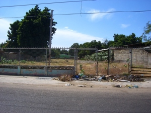 VICTOR ARTURO MORANTES Terreno Comercial En Venta En Maracaibo - Sierra Maestra C&oacute;digo FLEX: 12-870 No.1