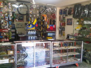 ISABEL BARRIOS Local Comercial En Venta En Maracaibo - Avenida Bella Vista C&oacute;digo FLEX: 12-890 No.0