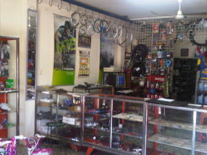 ISABEL BARRIOS Local Comercial En Venta En Maracaibo - Avenida Bella Vista C&oacute;digo FLEX: 12-890 No.1