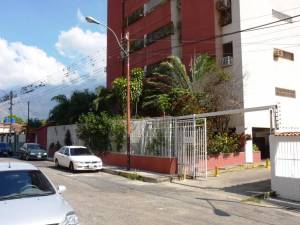 IGNATHELL RAMIREZ Apartamento En Venta En Maracay - El Limon C&oacute;digo FLEX: 12-896 No.1