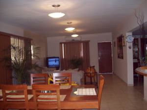 JUSMERI ESPINA Casa En Venta En Maracaibo - Monte Claro C&oacute;digo FLEX: 12-862 No.7