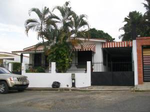 MARIA ALBA GIORDANO Casa En Venta En Valencia - Terrazas de los Nisperos C&oacute;digo FLEX: 12-930