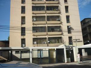 ISABEL BARRIOS Apartamento En Venta En Maracaibo - Avenida Bella Vista C&oacute;digo FLEX: 12-939 No.0