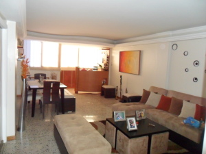 RUTH MARY BARRIOS Apartamento Venta Maracaibo Paraiso FLEXMLS-12-713