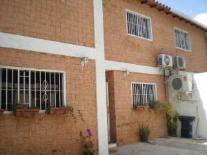 EILEEN CASTILLO Casa En Venta En Maracay - Villas de Aragua Código FLEX: 12-971 No.1