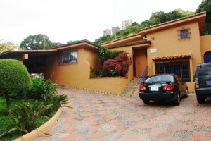 NURIA ROCAS Casa En Venta En Caracas - Prados del Este C&oacute;digo FLEX: 12-985