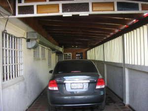 JUSMERI ESPINA Casa En Venta En Maracaibo - La Floresta C&oacute;digo FLEX: 12-999 No.4