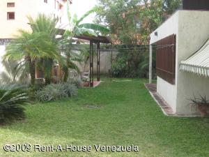 ARIADNA BOUQUETT MORENO Casa Venta Caracas Lomas de La Lagunita FLEXMLS-12-1041