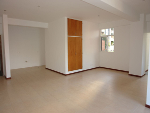 ERNESTO JIMENEZ Apartamento En Venta En Caracas - La Trinidad C&oacute;digo FLEX: 12-1028 No.4