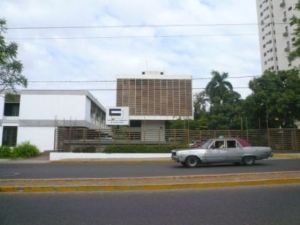 URDANETAYRODRIGUEZ Local Comercial Alquiler Maracaibo Avenida El Milagro FLEXMLS-12-1080