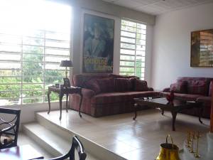 ARIADNA BOUQUETT MORENO Casa Venta Caracas Lomas de La Trinidad FLEXMLS-12-1087