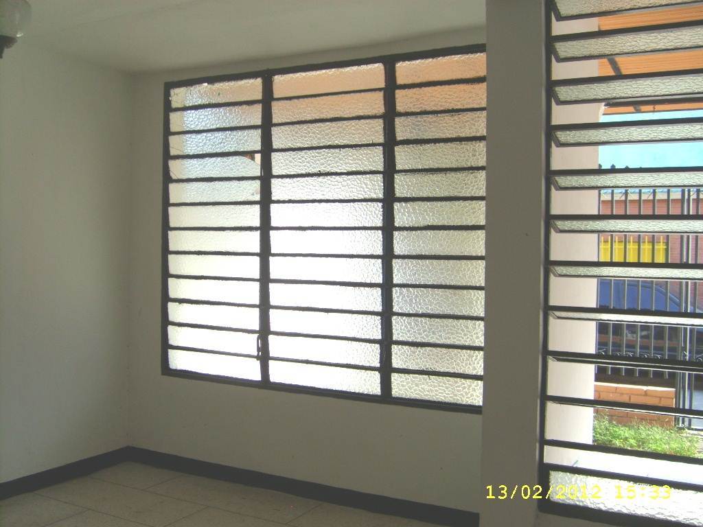 OSCAR ILLARRAMENDI Casa En Venta En Maracay - Las Acacias C&oacute;digo FLEX: 12-1134 No.3