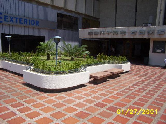 ANGEL PINTON Local Comercial en Alquiler en Calle 72 en Maracaibo Código: 12-1163 No.9