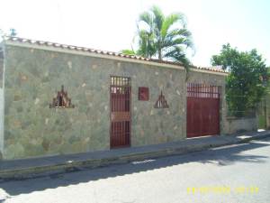 EILEEN CASTILLO Casa Venta Maracay Piñonal FLEXMLS-12-1171