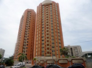 URDANETAYRODRIGUEZ Apartamento Venta Maracaibo Avenida Bella Vista FLEXMLS-12-1203