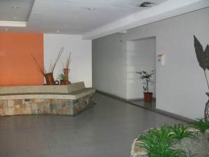 MARIA ALBA GIORDANO Apartamento En Venta En Valencia - Parroquia San Jose C&oacute;digo FLEX: 12-1262 No.2