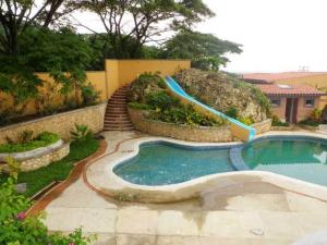 Townhouse / Venta / Tucacas / Morrocoy / FLEXMLS-12-1221