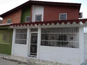 EILEEN CASTILLO Casa En Venta En Cagua - Prados de la Encrucijada C&oacute;digo FLEX: 12-1372
