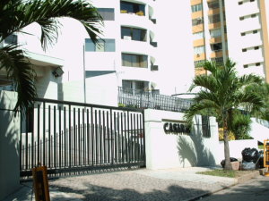 FRANQUICIA COMERCIAL GARIBALDI VALENCIA. Alquiler y venta de inmuebles a nivel nacional. Apartamento En Venta En Valencia - Las Chimeneas C&oacute;digo FLEX: 12-1421
