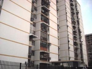 RICHAL VIRGILIO AZUARTE Apartamento Venta Maracay San Jacinto FLEXMLS-12-1577
