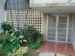 CAROLINA VILLALOBOS Apartamento Venta Maracaibo Santa Rita FLEXMLS-12-1597