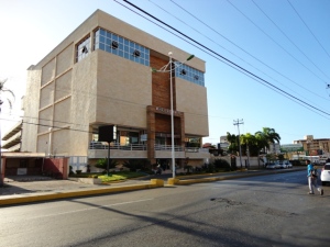 MARIANELLA CHAVARRI Local Comercial Venta Lecheria Av. Diego Bautista Urbaneja FLEXMLS-12-1619