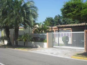 URDANETAYRODRIGUEZ Terrenos Comercial En Venta En Maracaibo - Los Olivos