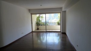 ARIADNA BOUQUETT MORENO Apartamento Venta Caracas Las Esmeraldas FLEXMLS-12-1808
