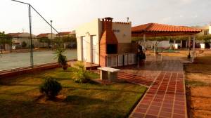 MARIA CRISTINA ALAIMO Townhouse Venta Maracaibo Zona Norte FLEXMLS-12-1843