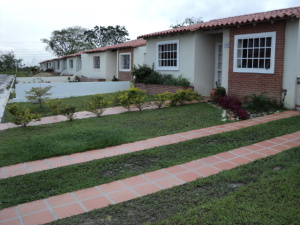 Venta - Casa En Maturin - Zona Industrialimage fachada RAH:12-1906