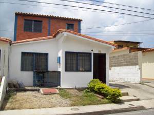 Carmelina Coronel Casa Venta Cabudare Parroquia Jos� Gregorio FLEXMLS-12-1981