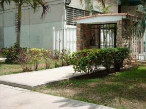 LISETH GONZALEZ Apartamento En Venta En Valencia - Manongo C&oacute;digo FLEX: 12-2085