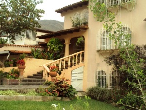 OSMAR GOMEZ Casa En Venta En Maracay - El Castaño C&oacute;digo FLEX: 12-2162