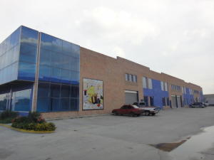 MARIA ALBA GIORDANO Galpon - Deposito En Venta En Valencia - Zona Industrial C&oacute;digo FLEX: 12-2336