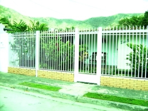 EILEEN CASTILLO Casa En Venta En Turmero - Valle Fresco C&oacute;digo FLEX: 12-2341