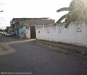 RAPIDOCASA.COM Terreno  Venta Maracay La Barraca FLEXMLS-06-1010