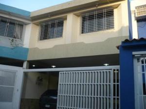 ROSA AQUINO Townhouse Venta Valencia Los Mangos FLEXMLS-12-2395